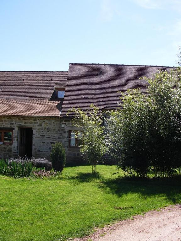 Le Trot'In Chair Martigny-le-Comte Exterior foto